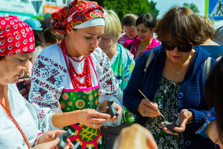 Фестиваль "Сказки деда Филимона" соберет более ста игрушечников, гончаров и керамистов